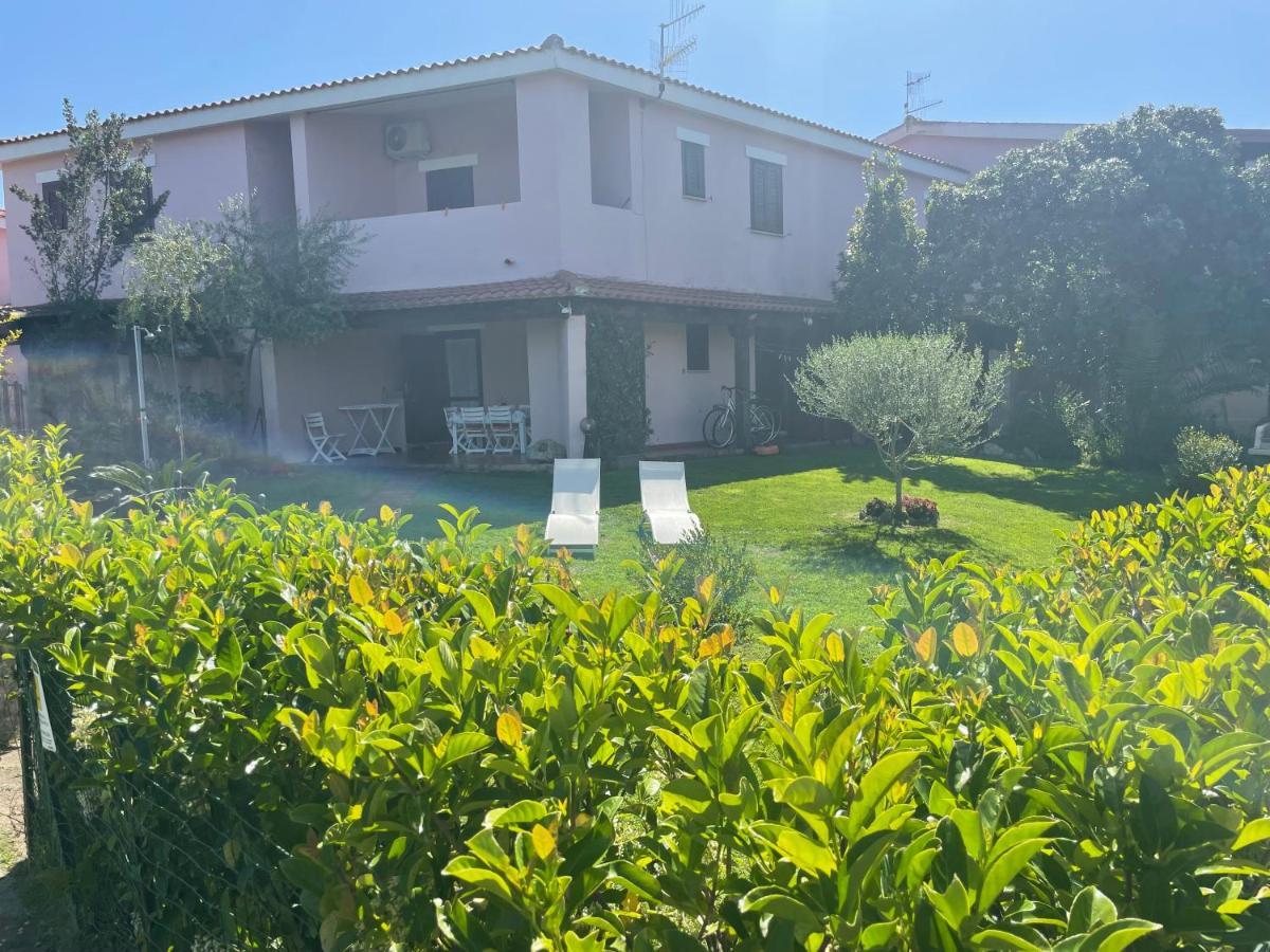 Casa Vacanza Li Menduli San Teodoro San Teodoro  Exterior photo