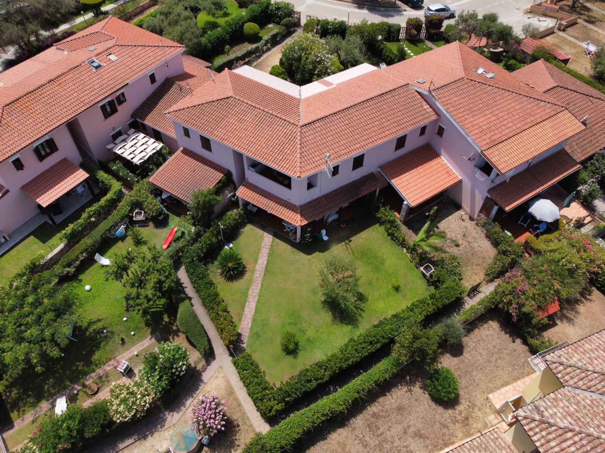Casa Vacanza Li Menduli San Teodoro San Teodoro  Exterior photo